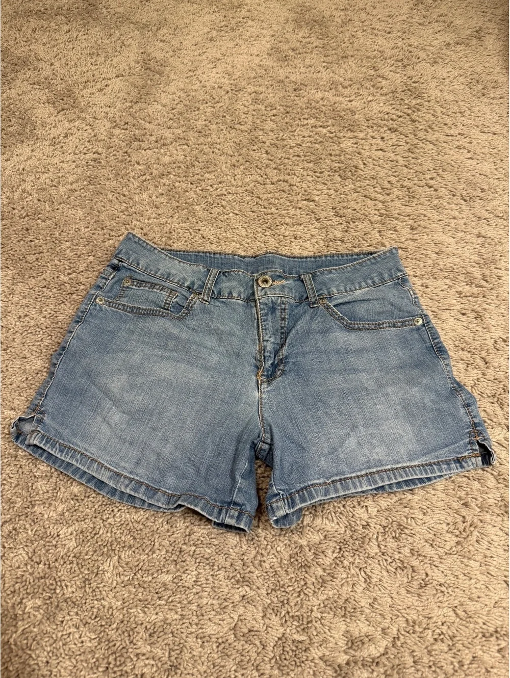 Faded Glory Women's Denim Shorts Size 10 Light Blue